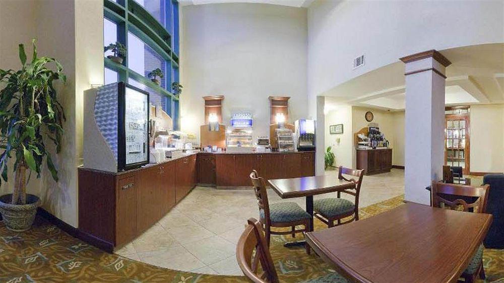 Holiday Inn Express Hotel & Suites Olive Branch By Ihg מראה חיצוני תמונה