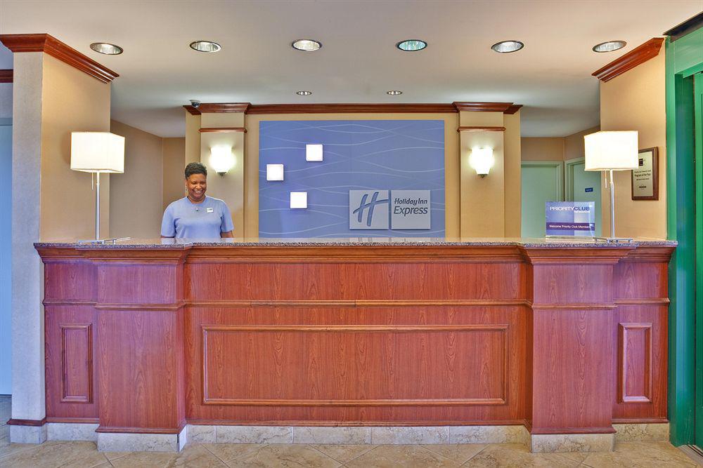 Holiday Inn Express Hotel & Suites Olive Branch By Ihg מראה פנימי תמונה